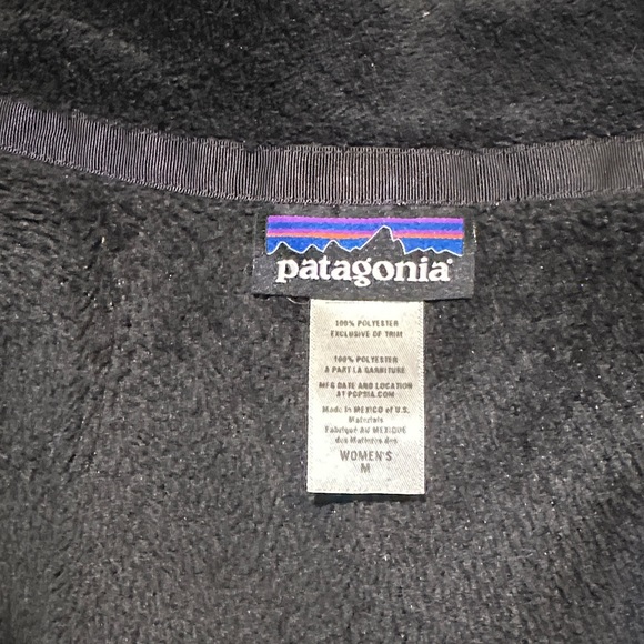 Patagonia Women's Midnight Black Fuzzy Vest - Picture 7 of 7